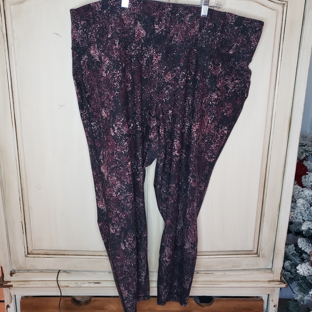 Athletic capris